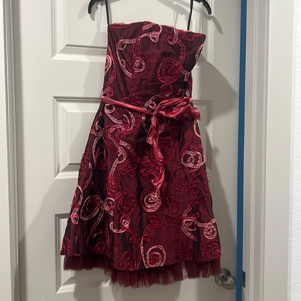 Jessica McClintock Red Swirl Dress